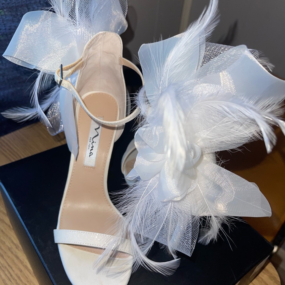 White/ivory single sole heels by NINA! NEVER WORN!